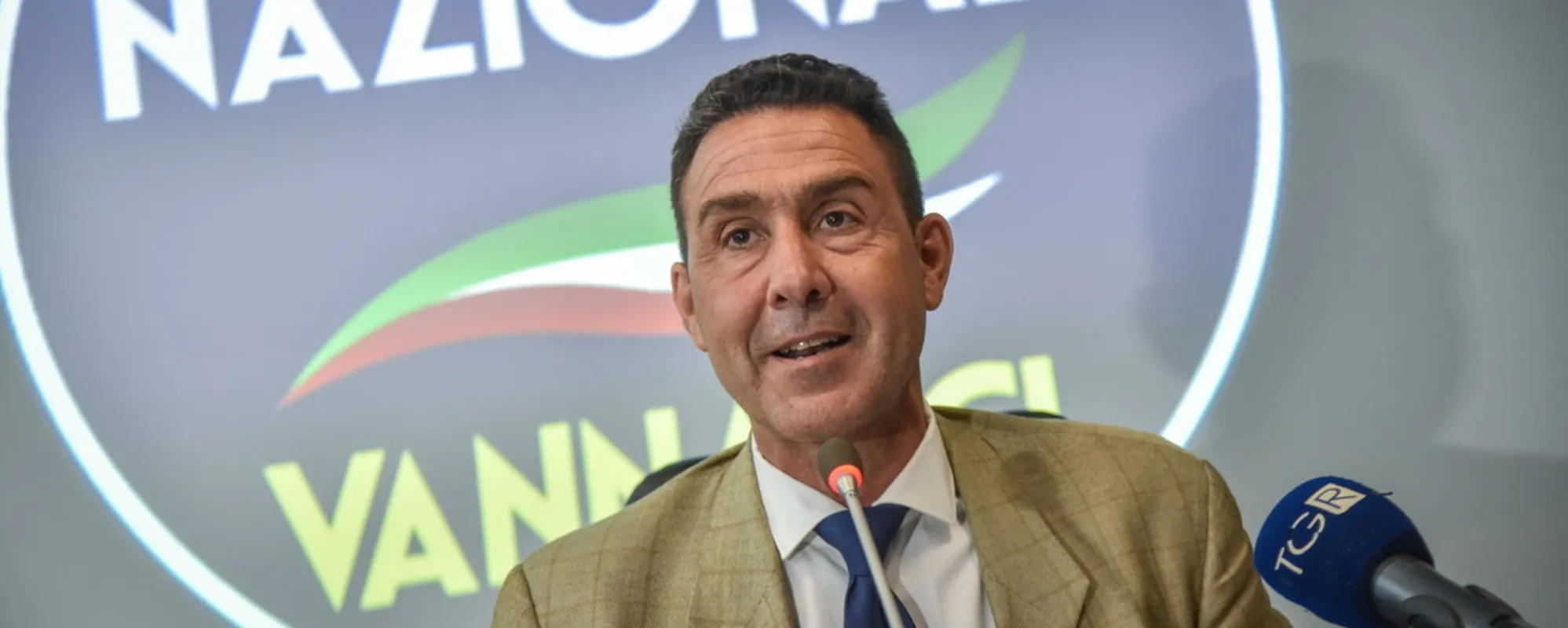 Leggi l'articolo: Un clamoroso caso a Vigevano: il trionfo del centrodestra (nonostante Vannacci)
