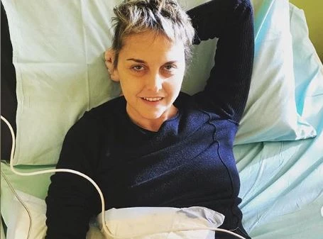 Nadia Toffa, il tumore e la chemio. Nuova bestialità: "Ma quando caz*** crepi?", orrore puro