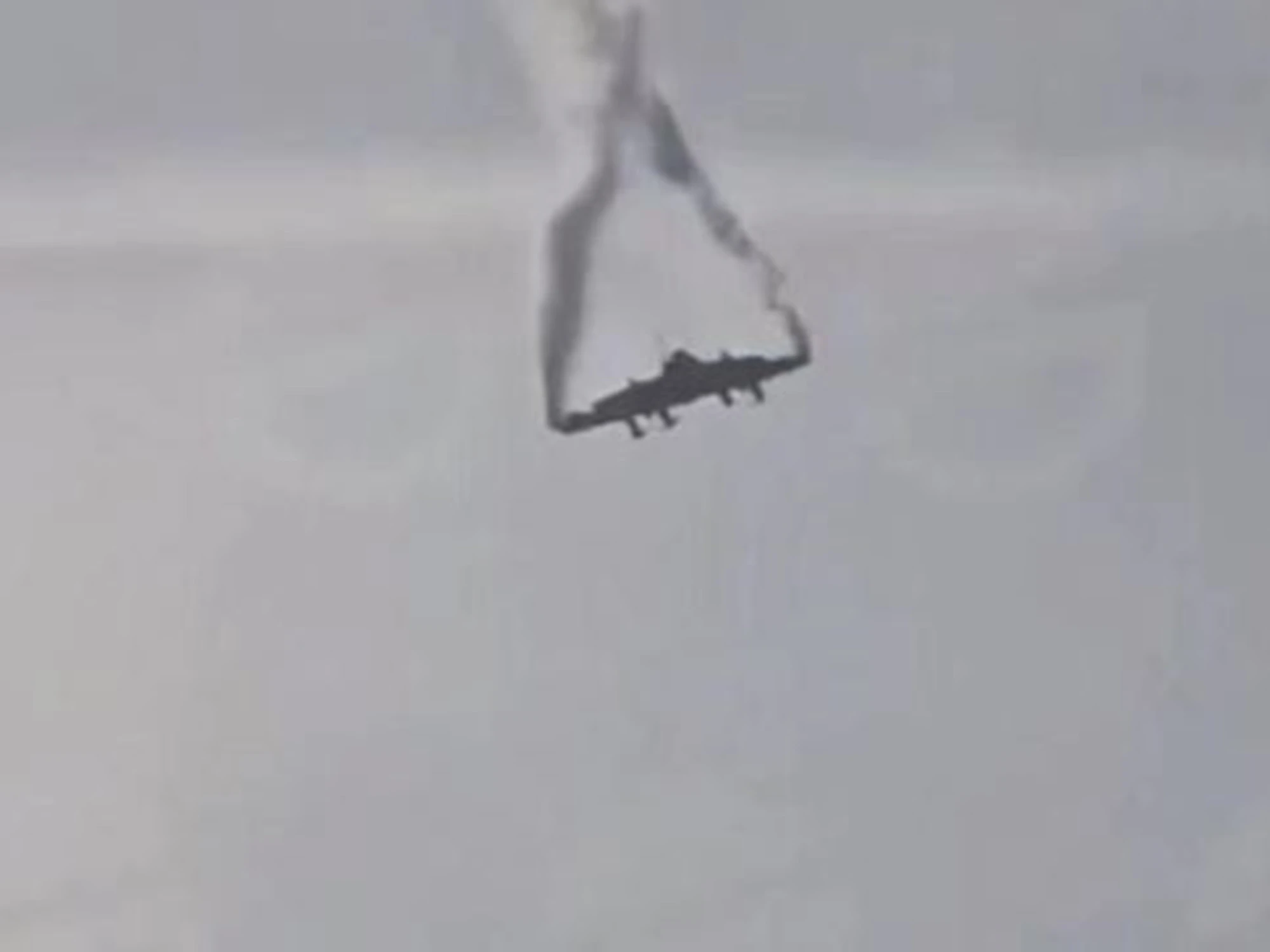 Aereo militare turco si spezza in volo e precipita: "Tutti morti": spunta un'ipotesi choc