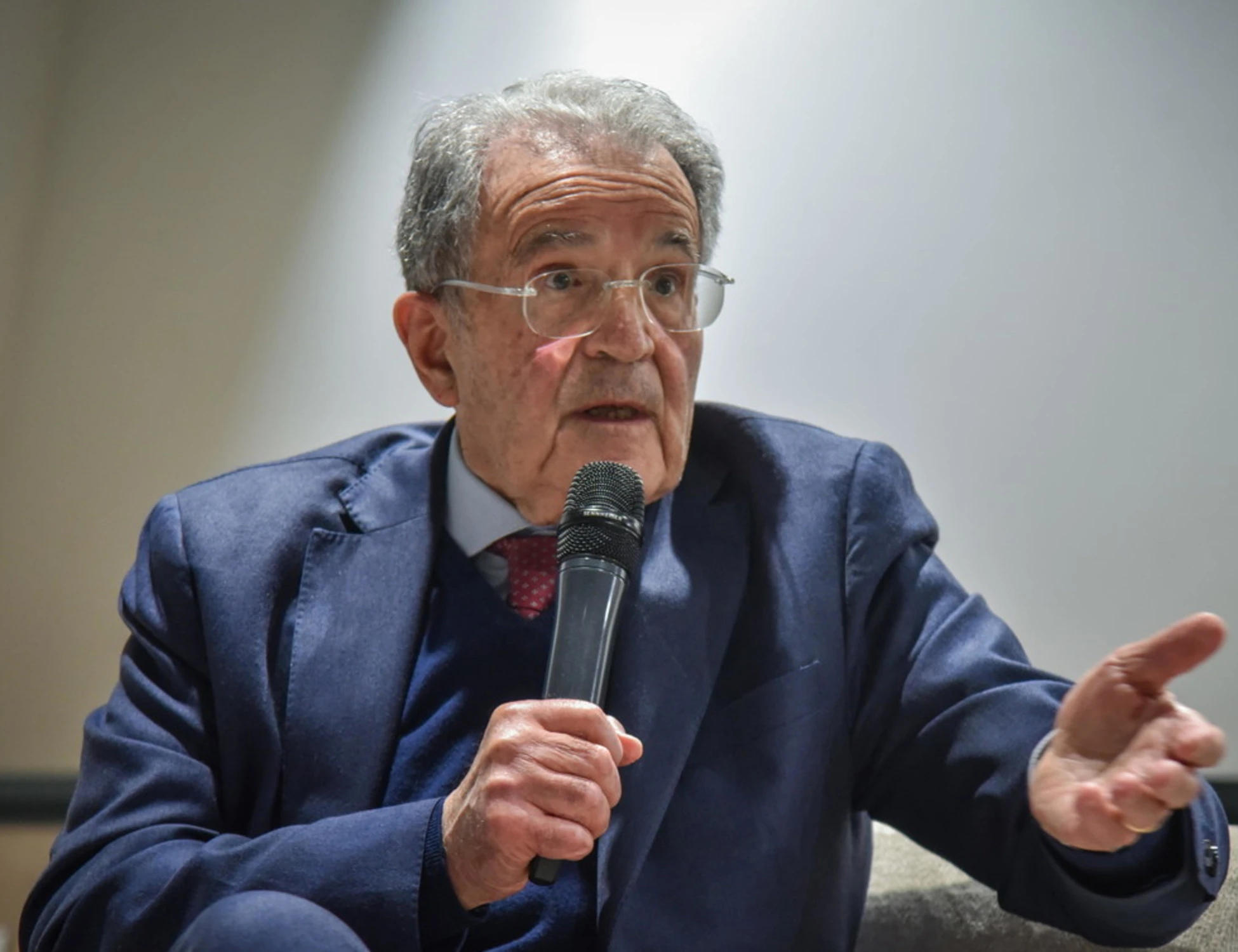 Giorgia Meloni, Romano Prodi attacca: "Funambula, ma non c'è nulla"