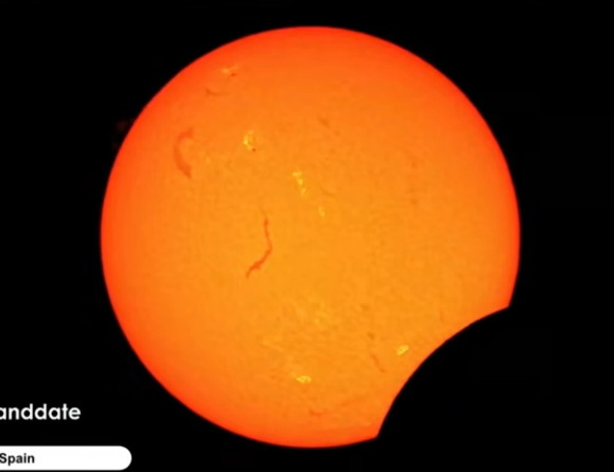 Eclissi, la diretta dell'evento spaziale: le immagini della Nasa