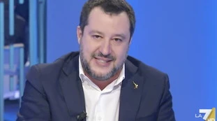 Matteo Salvini a Otto e Mezzo, "quindi non lo esclude": faccia a faccia con la Gruber, che ruolo può offrirgli Draghi