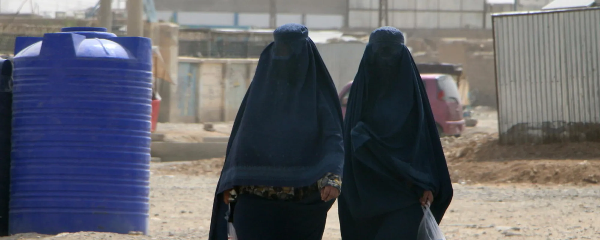 La svolta anti-islam targata destra: vietato il burqa in Comune