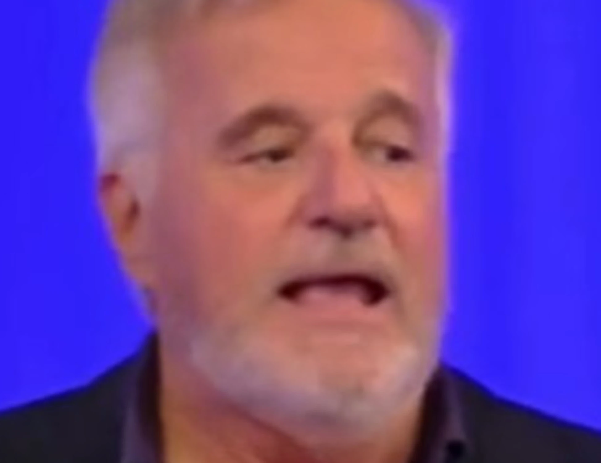 Christian De Sica e le sue sorelle segrete, la gag al Costanzo Show