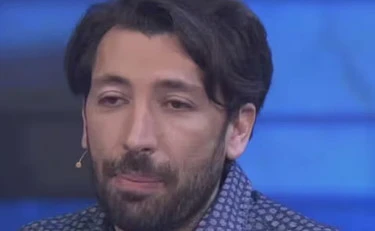 Affari Tuoi, Herbert Ballerina insultato da De Martino: "Fermiamo tutto"