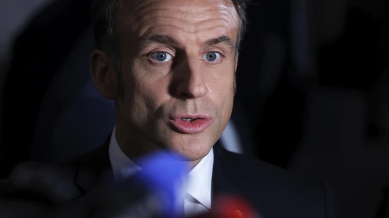 https://media.liberoquotidiano.it/N0c9wJMl8LDUUIDvNCryjbsHUiD_JAkIsxupLk0Nc_I/width:800/quality:90/aW1hZ2VzLzIwMjUvMDkvMDEvMDYwNDU2Njg1LTI3OGFlNDFkLWEzZDAtNGMxOS05MWUxLTUzOWI5NDkyYzU4Yy5qcGc.webp