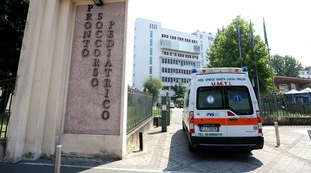 Immigrati irregolari, ecco come gonfiano il costo della sanità