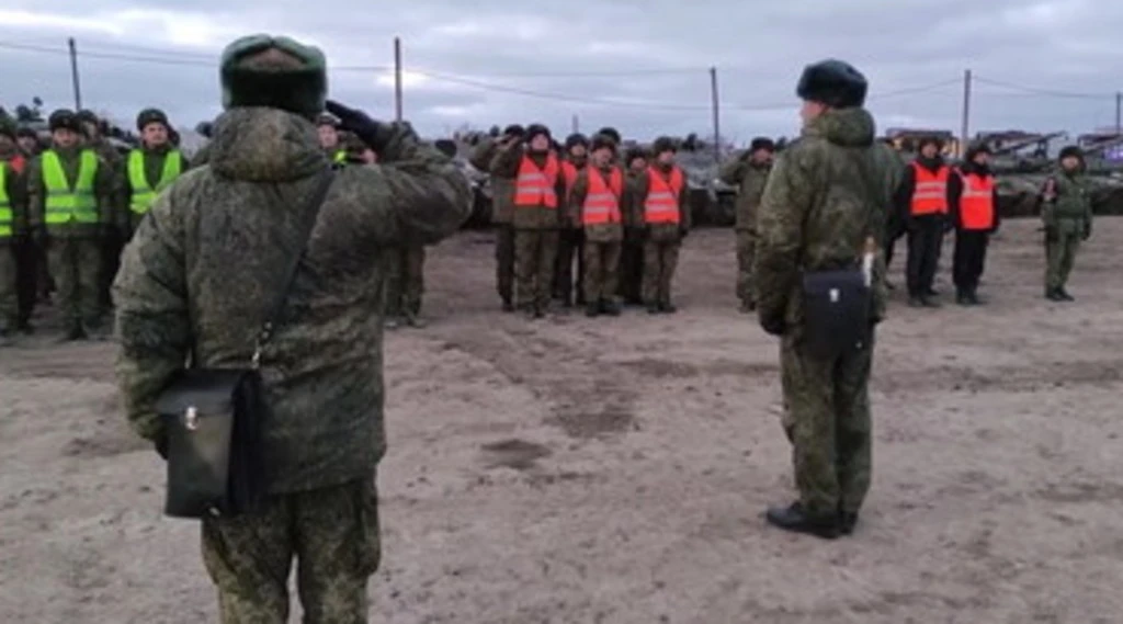 Russia, la Nato contro Putin: "Sta aumentando le truppe al confine con l'Ucraina, siamo pronti al peggio"
