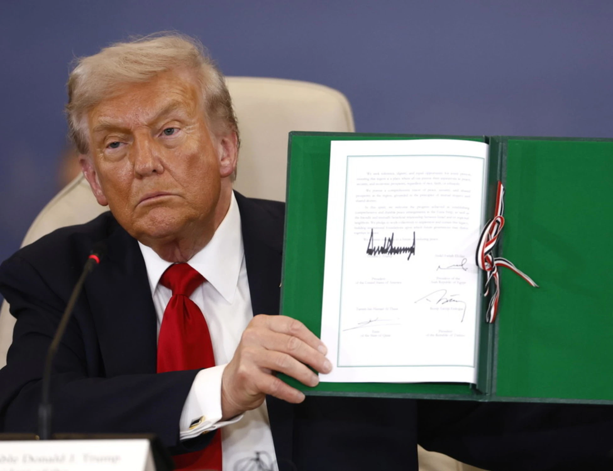 L'Italia va al tavolo per Gaza e la sinistra impazzisce