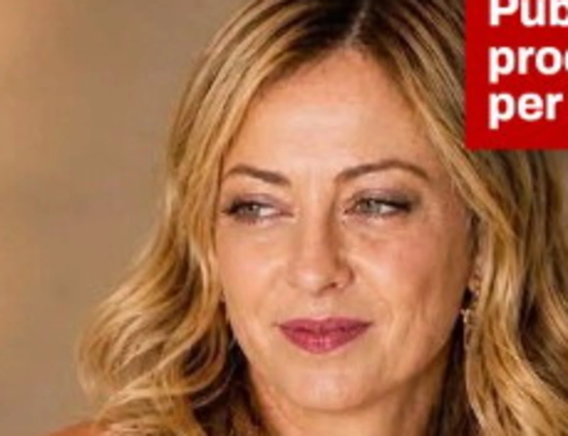 Giorgia Meloni, la foto-fake in intimo sul letto: la vergogna denunciata dalla premier