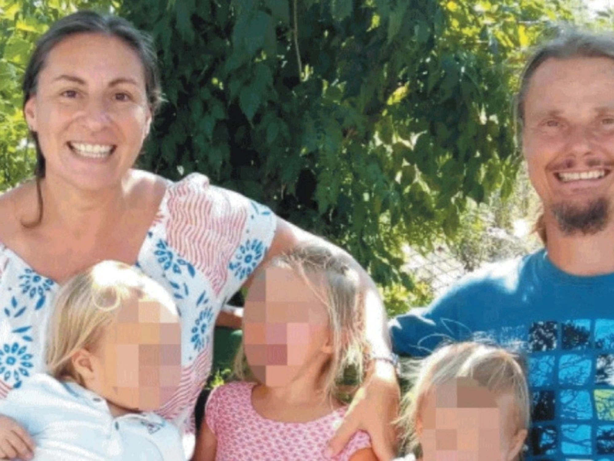 Famiglia nel bosco, l'affondo degli avvocati: "Basta balle sui media"