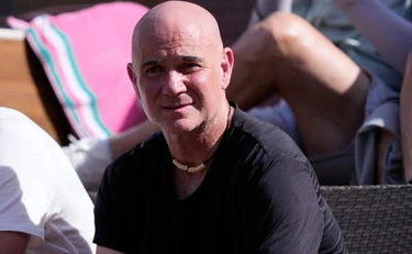 Jannik Sinner demolito da Andre Agassi: "Non ci sono scuse"