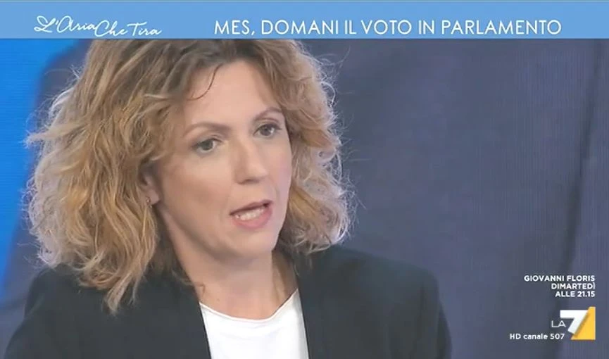 Mes, Barbara Lezzi a L'aria che tira: "Non vogliamo fare la fine della Grecia. Questa è la linea del M5s"