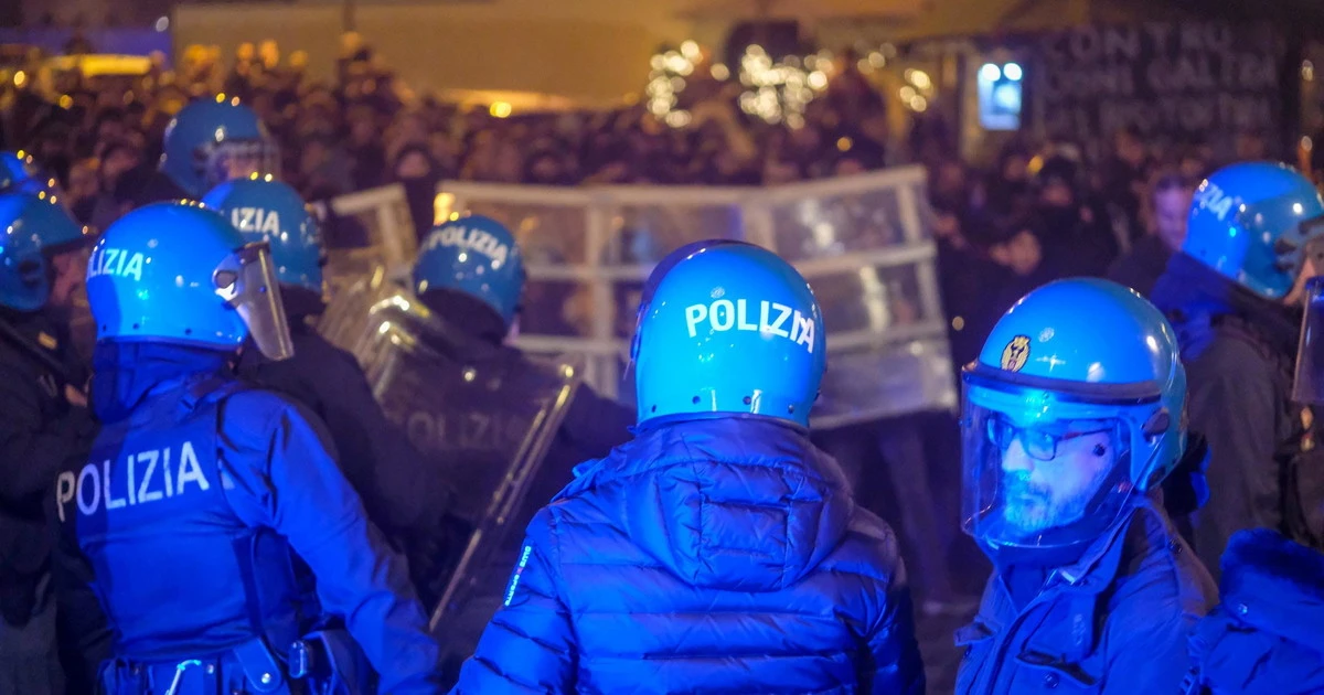 Cospito, lo scandalo: rischio-anarchici, chi ha ignorato l'allarme in Parlamento