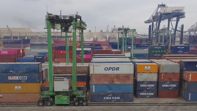 EU pospešuje zeleni prehod pristanišč