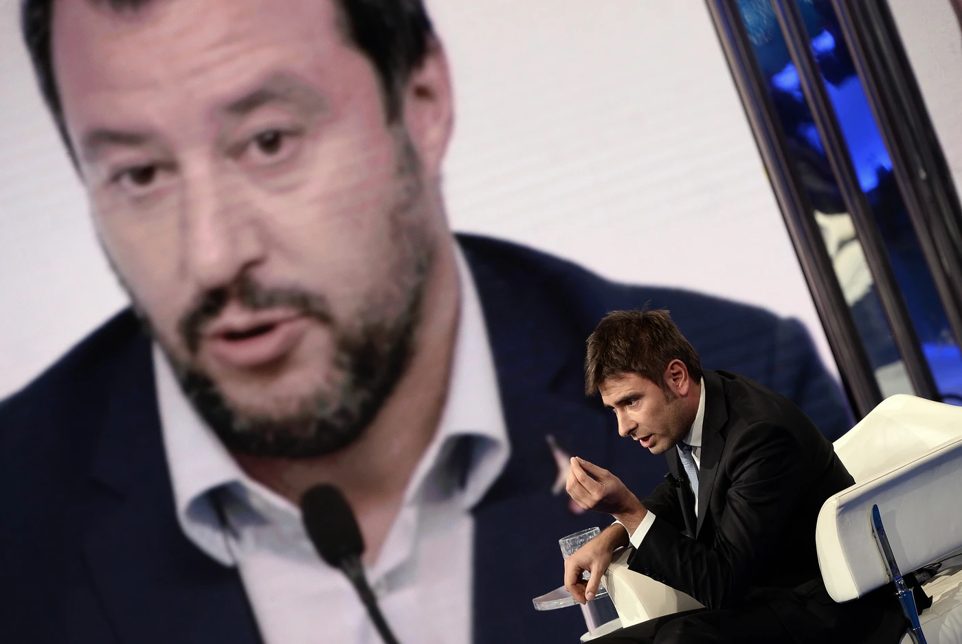 Matteo Salvini mette a cuccia Alessandro Di Battista: "Se continua a darmi del rompicog***..."