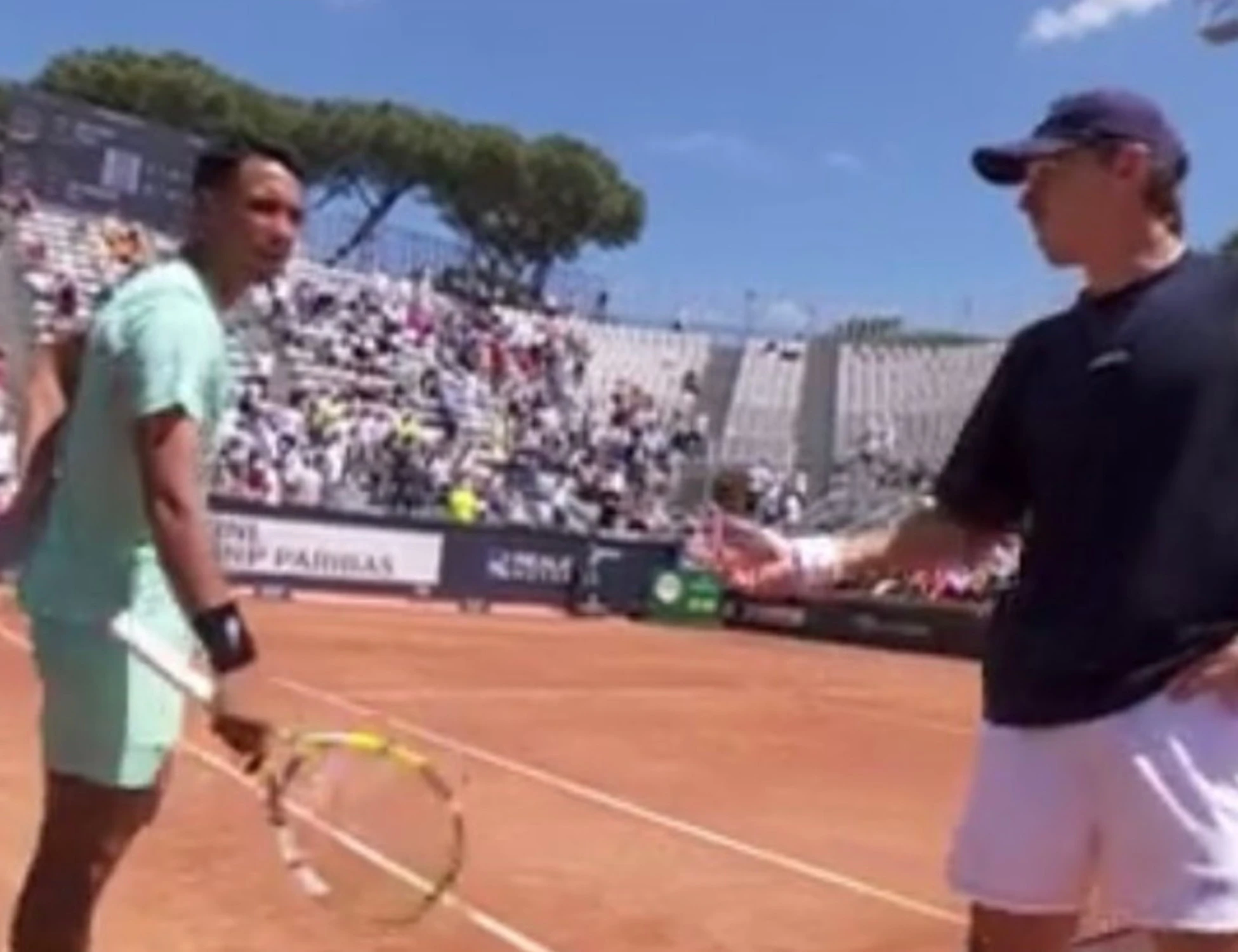 Internazionali d'Italia, terrore al Foro Italico: malore e partita sospesa