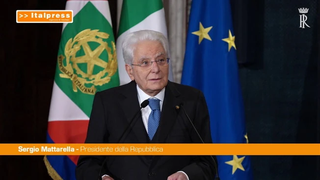 Mattarella "In questi tempi di incertezza il futuro va disegnato dai giovani"
