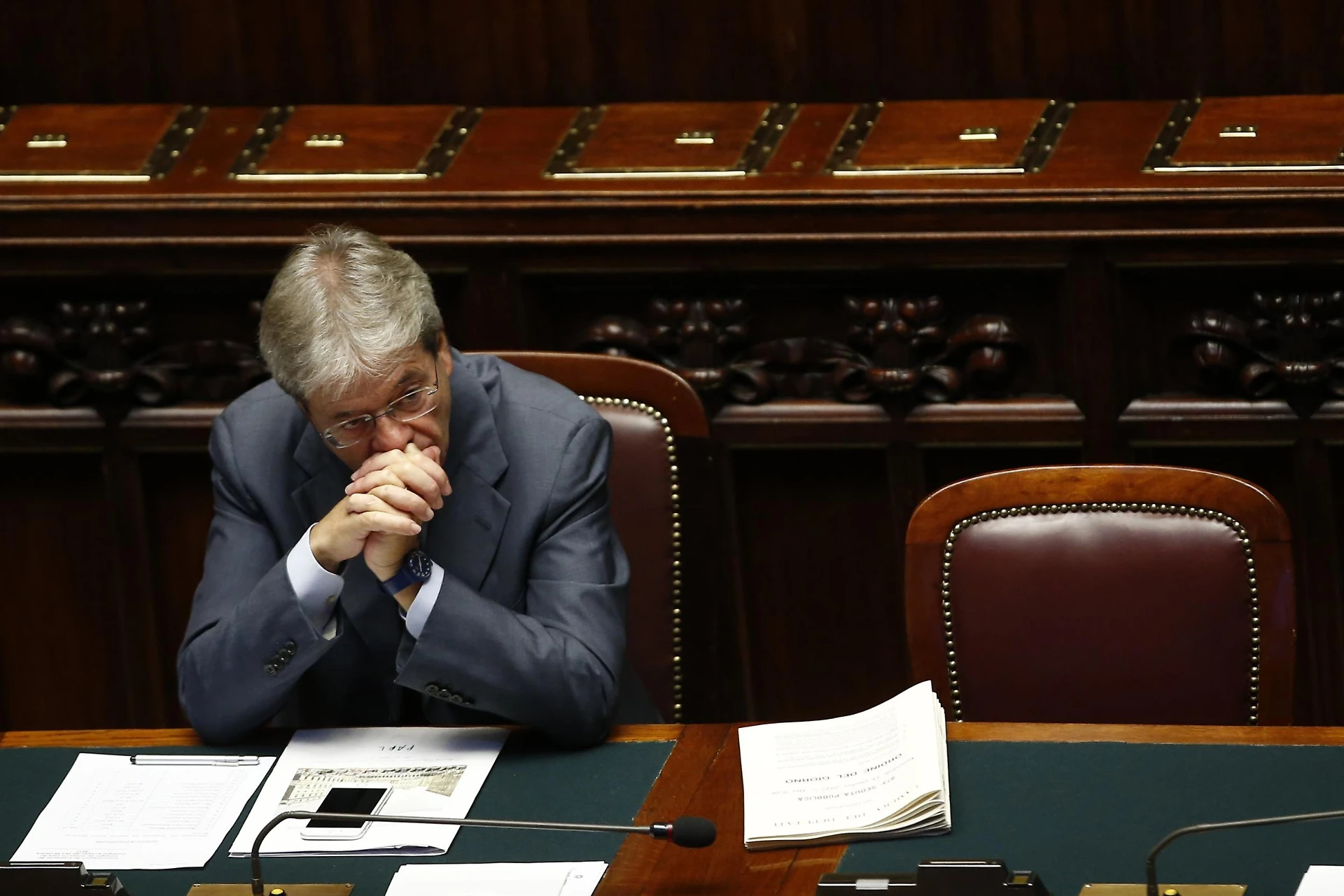 Bankitalia, la chat nel Pd: scontro tra il governo e Matteo Renzi sulla sfiducia a Ignazio Visco