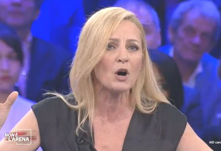 Immigrati, Luisella Costamagna e Maurizio Gasparri: scontro in diretta da Massimo Giletti