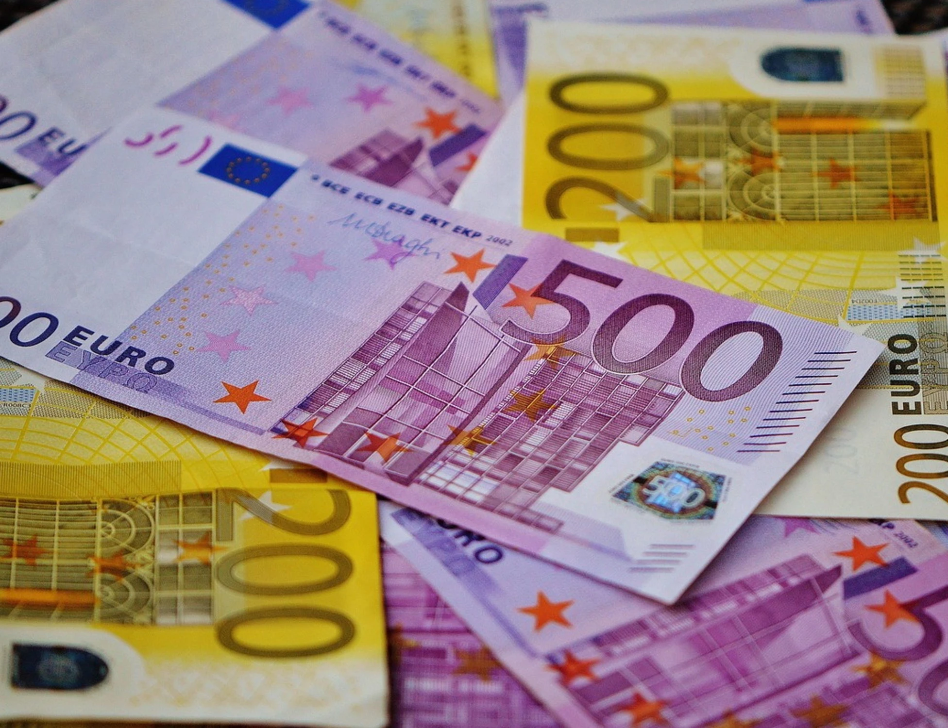 Banche occulte, otto miliardi dall'Italia alla Cina: un clamoroso scandalo