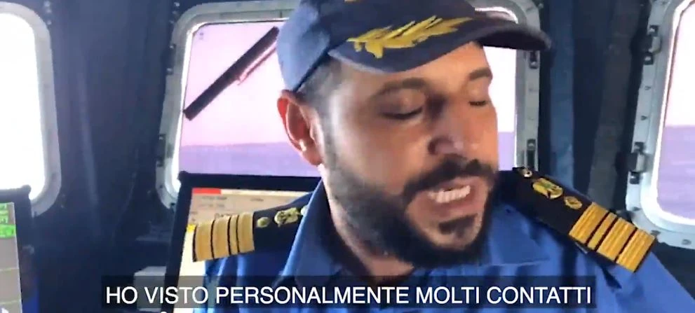 Ong, l'ufficiale libico: "Contatti con gli scafisti, sulla pelle dei migranti". Svelato il gioco sporco