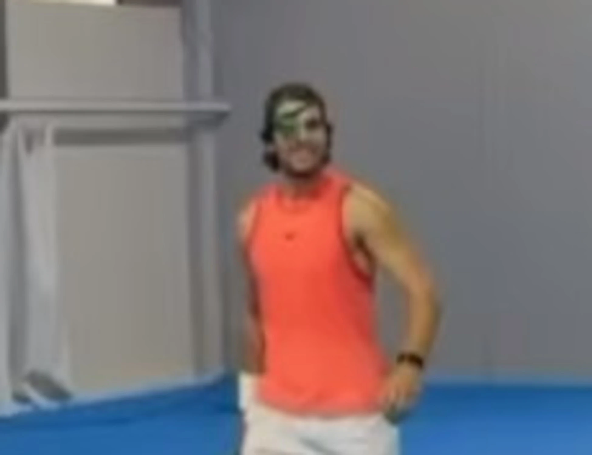 Carlos Alcaraz si allena bendato: il video che stupisce il mondo