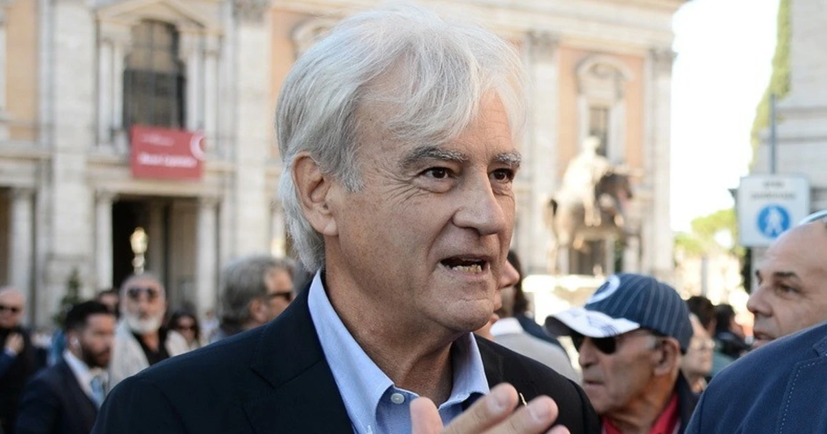 Antonio Maria Rinaldi, il sospetto: "Perché i camion con i vaccini sono passati dal Brennero?", cosa proprio non torna