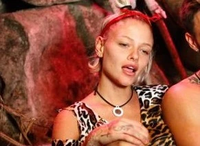 Grande Fratello Vip, brutale bestemmia in diretta tv: chi sta per essere cacciato dal reality Mediaset