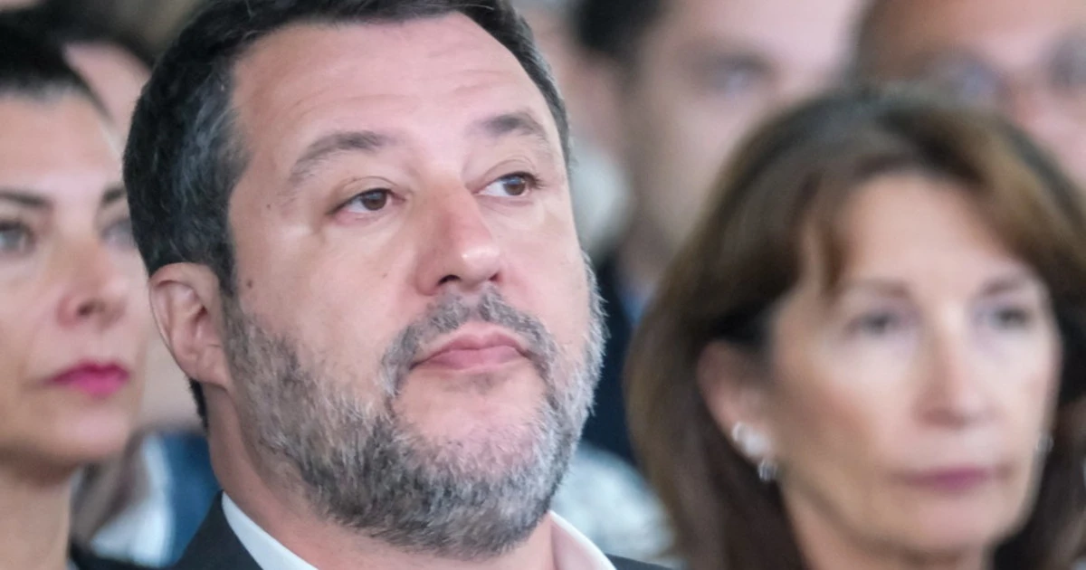 Salvini replica agli insulti di Mughini: "Io cretino e razzista?", bastano due parole