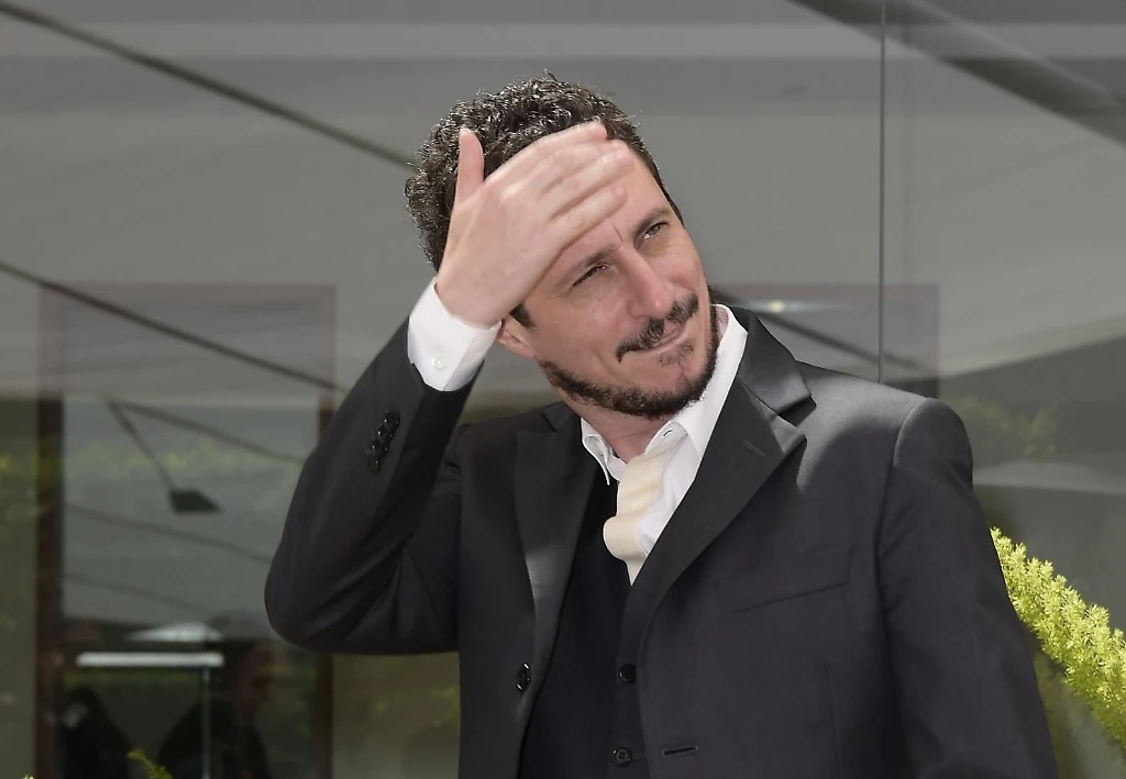 Luca Bizzarri saluta così Virna Lisi: "Addio a una figa spettacolare". Delirio su Twitter