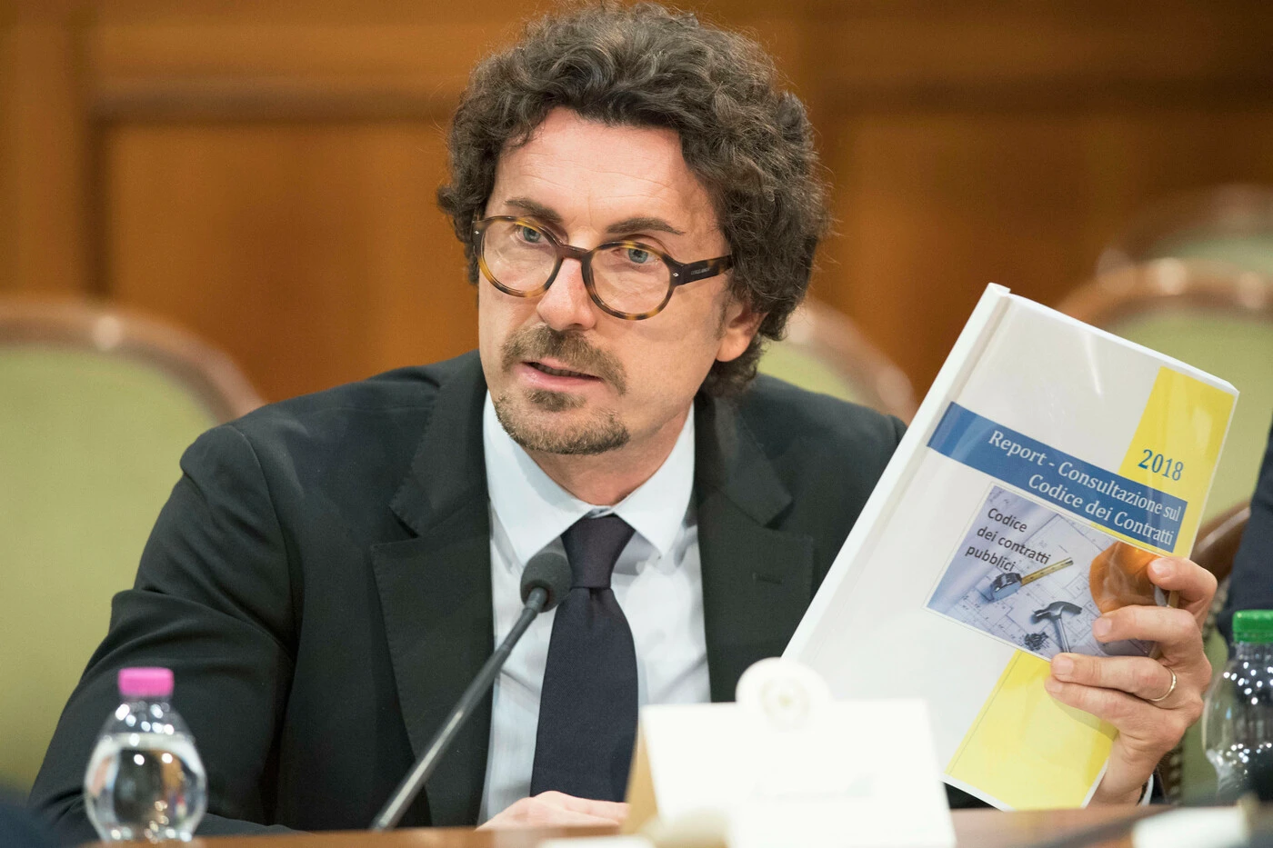 Danilo Toninelli dimezzato, la mossa di Matteo Salvini per mettergli una badante
