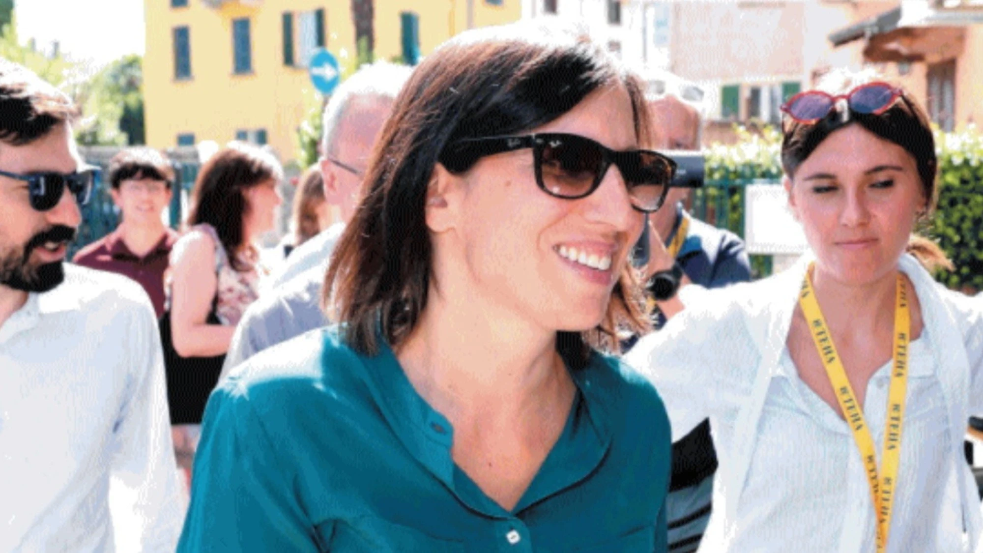 In caso di sconfitta alle primarie, Schlein dovrebbe dimettersi da segretaria?