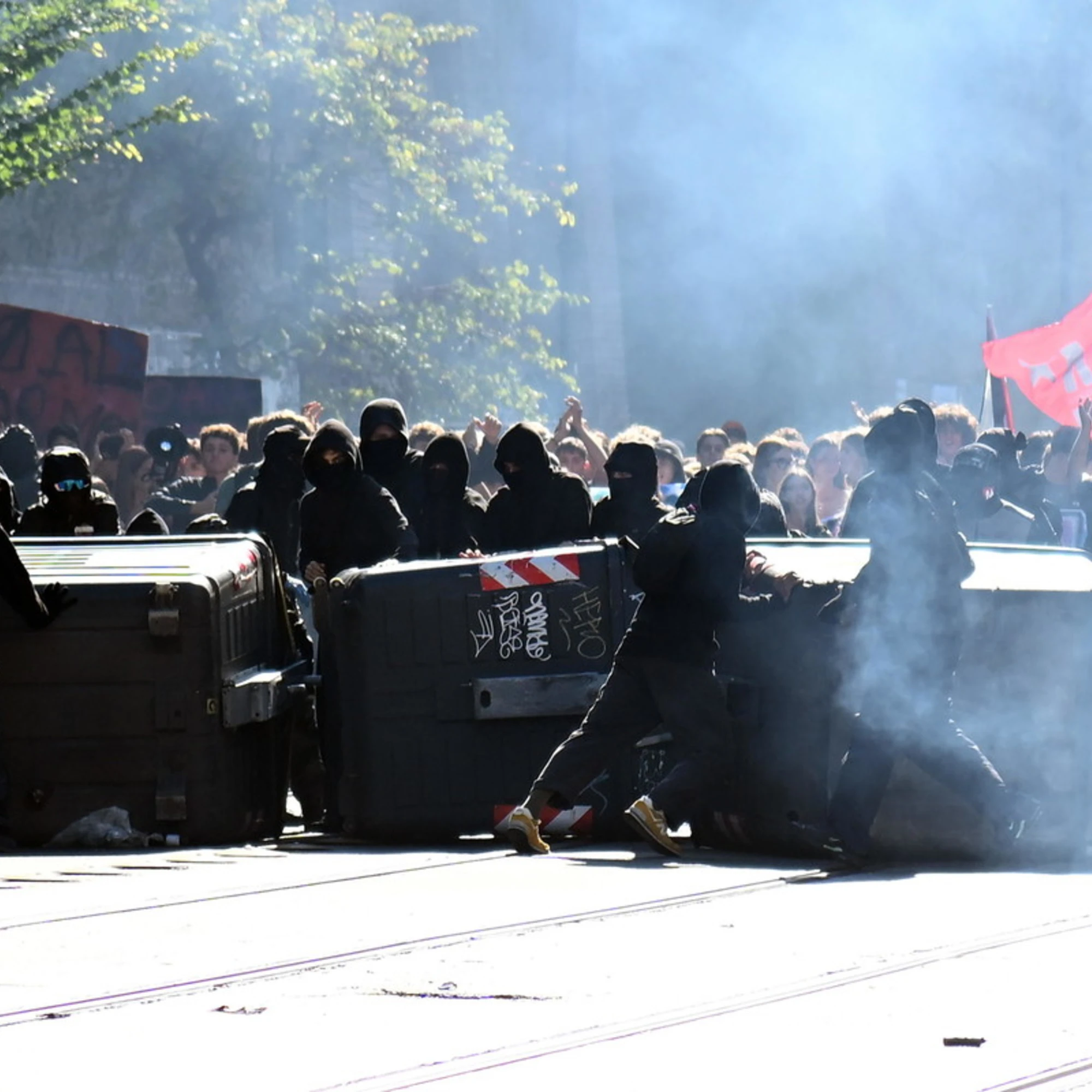 L’ipocrisia dei compagni che dimenticano il ’77