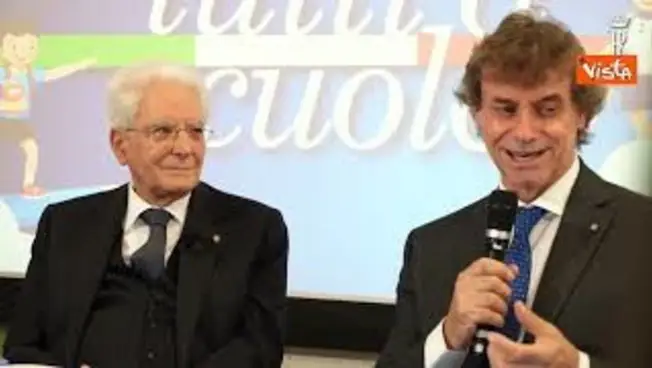 Leggi l'articolo: Mattarella tra gli studenti di Amatrice: La mia generazione ha visto trasformazioni inimmaginabili