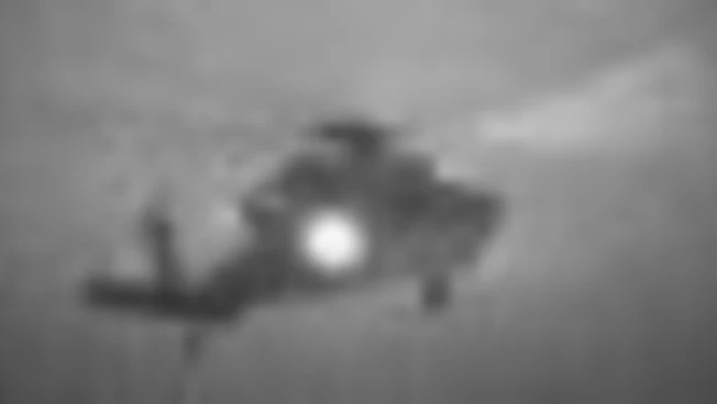 Il momento in cui i marines Usa sequestrano la nave iraniana Touska