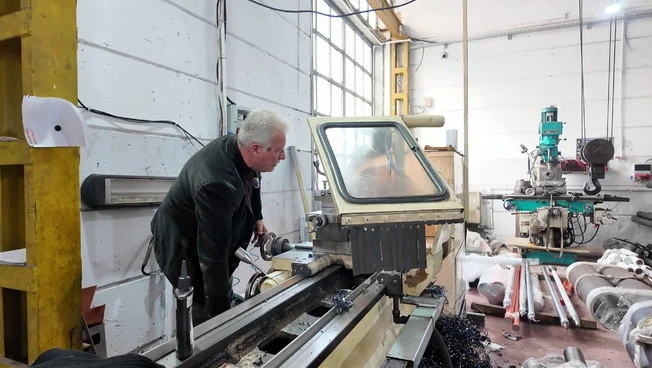 Produzione industriale in calo a maggio