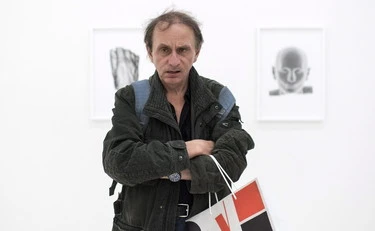 Il poeta Houellebecq contempla la sconfitta