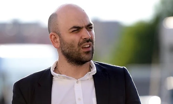 Matteo Salvini, Roberto Saviano e la vergognosa violenza contro il leghista: "Fastidioso parassita, vali poco"