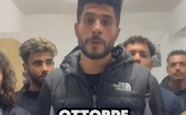 Marano, cosa insegnano alla Casa del Popolo agli stranieri: il video che li inchioda