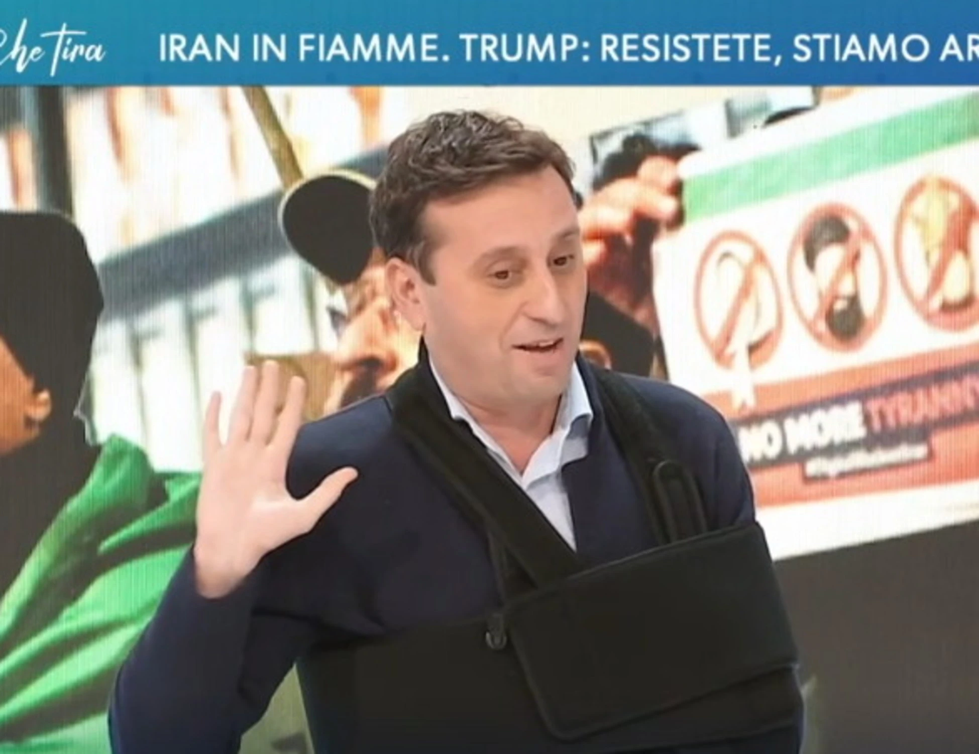 L'aria che tira, la 'bestemmia' di Odifreddi: "Khamenei come il Papa". Furia-Parenzo