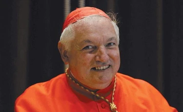 Conclave, sul francese Aveline pesa il voto dell'Eliseo