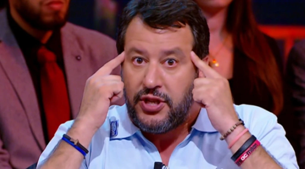 Matteo Salvini a Porta a Porta: “Conte e Renzi? Tutto cancellato, non perdiamo neanche 5 minuti con loro”