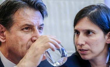 Giuseppe Conte deraglia sul referendum: "Voto sì, ma..."