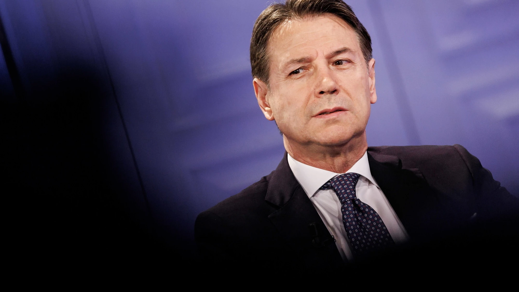 Scegliete l'aggettivo che definisce Giuseppe Conte al meglio