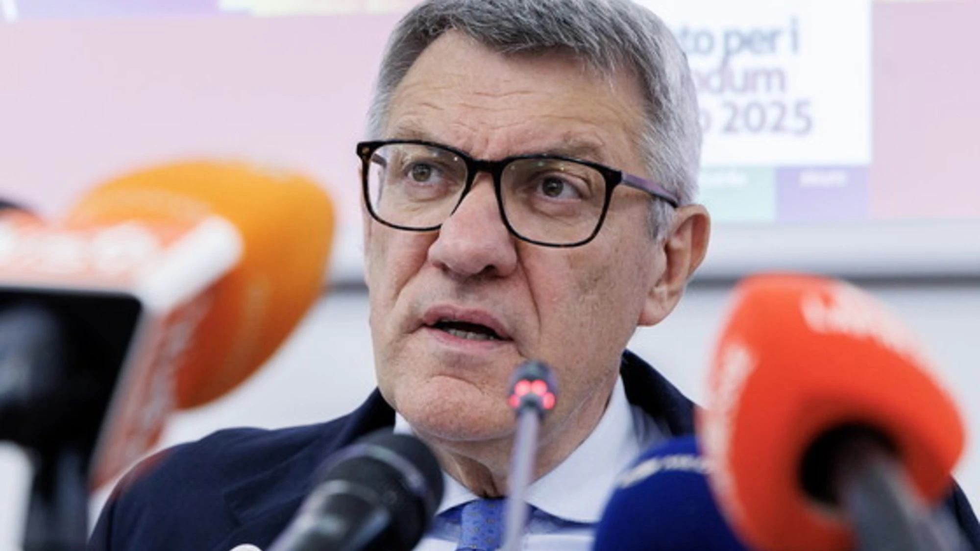 Gli scioperi di Landini al venerdì, secondo voi...