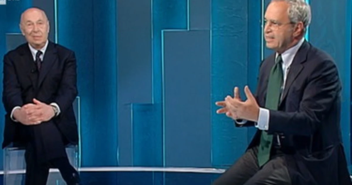 CartaBianca, il "miracolo" di Enrico Mentana: notate nulla di strano? Subito dopo questa foto...