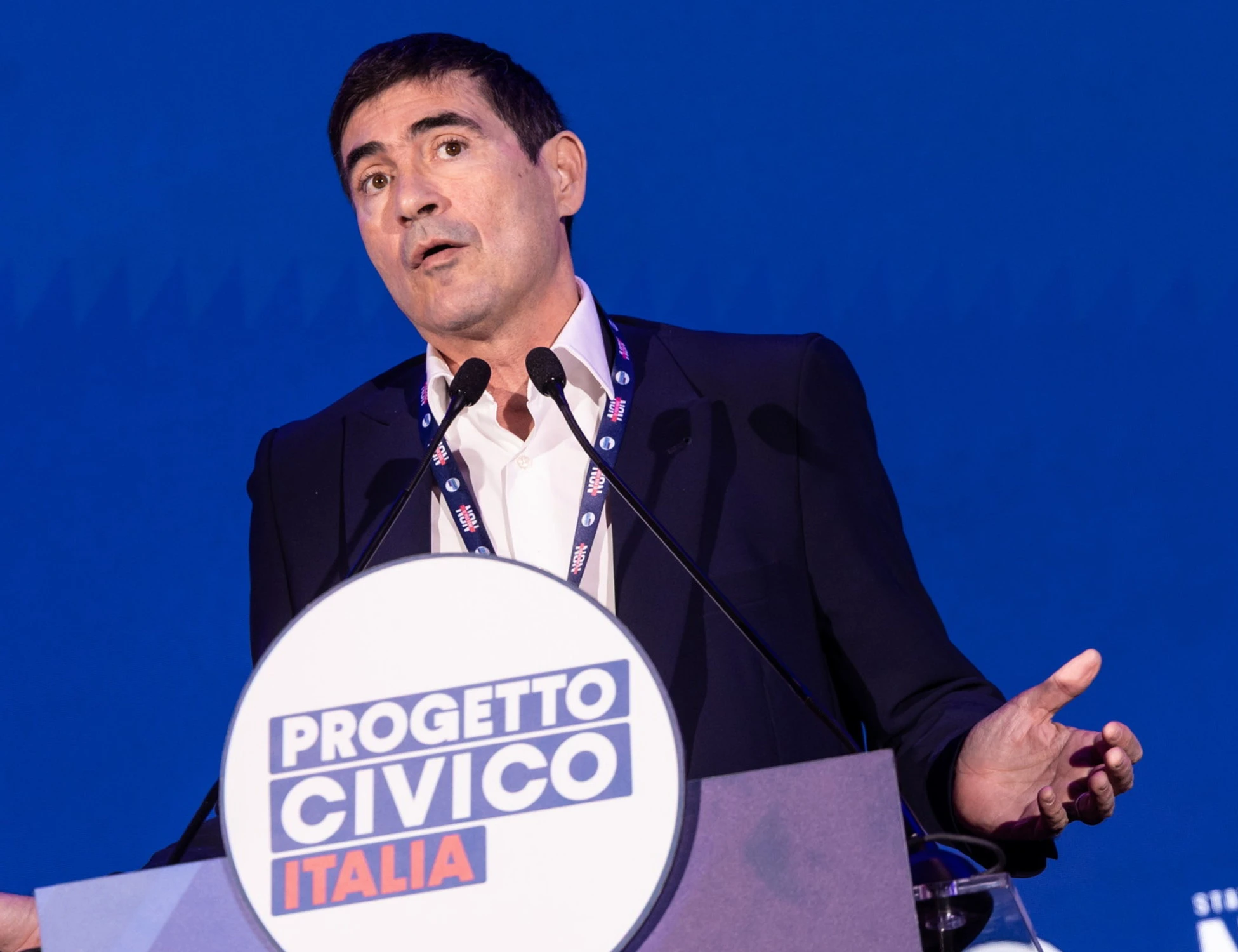 Nicola Fratoianni, ecco la sua dichiarazione dei redditi (è più alta di quella di Schlein)