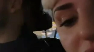 Arisa fuori controllo, in auto con Vito succede di tutto: "Quanto è bello". Poi esplode l'ormone: un video clamoroso