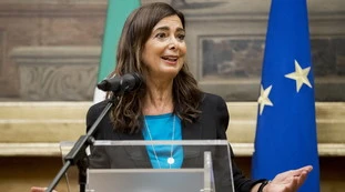 Laura Boldrini e il racconto della malattia: "Operata per un tumore al femore, come l'ho scoperto"